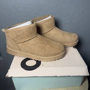 SO Lupita Women's Cozy Mini Boots, Tan, US 8.5